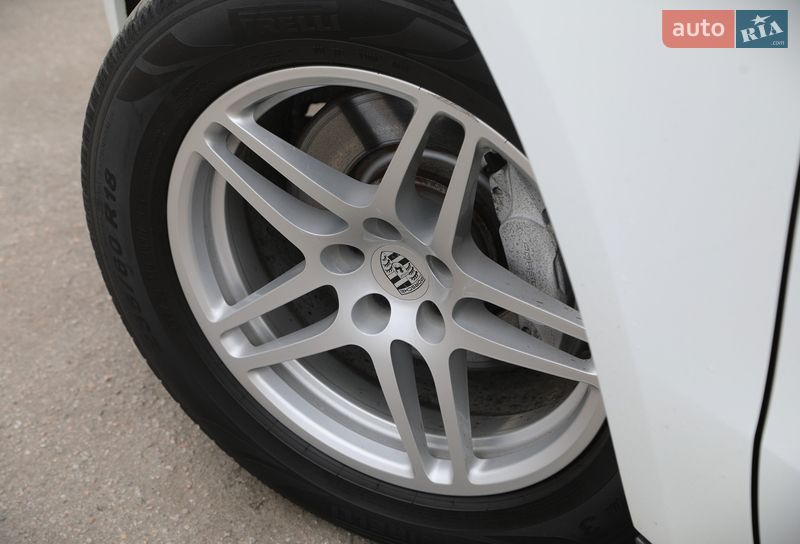 Внедорожник / Кроссовер Porsche Macan 2018 в Харькове