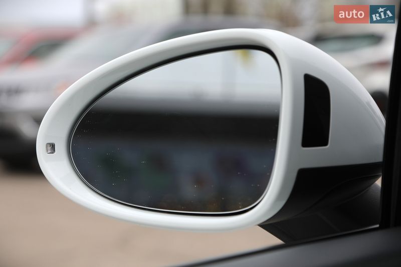 Внедорожник / Кроссовер Porsche Macan 2018 в Харькове