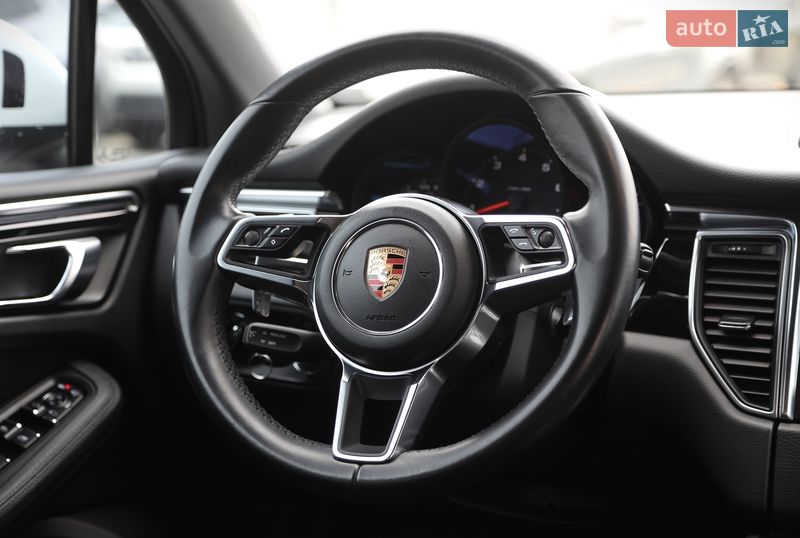 Внедорожник / Кроссовер Porsche Macan 2018 в Харькове