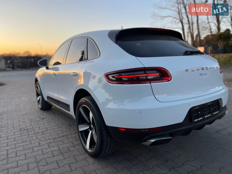 Внедорожник / Кроссовер Porsche Macan 2018 в Луцке