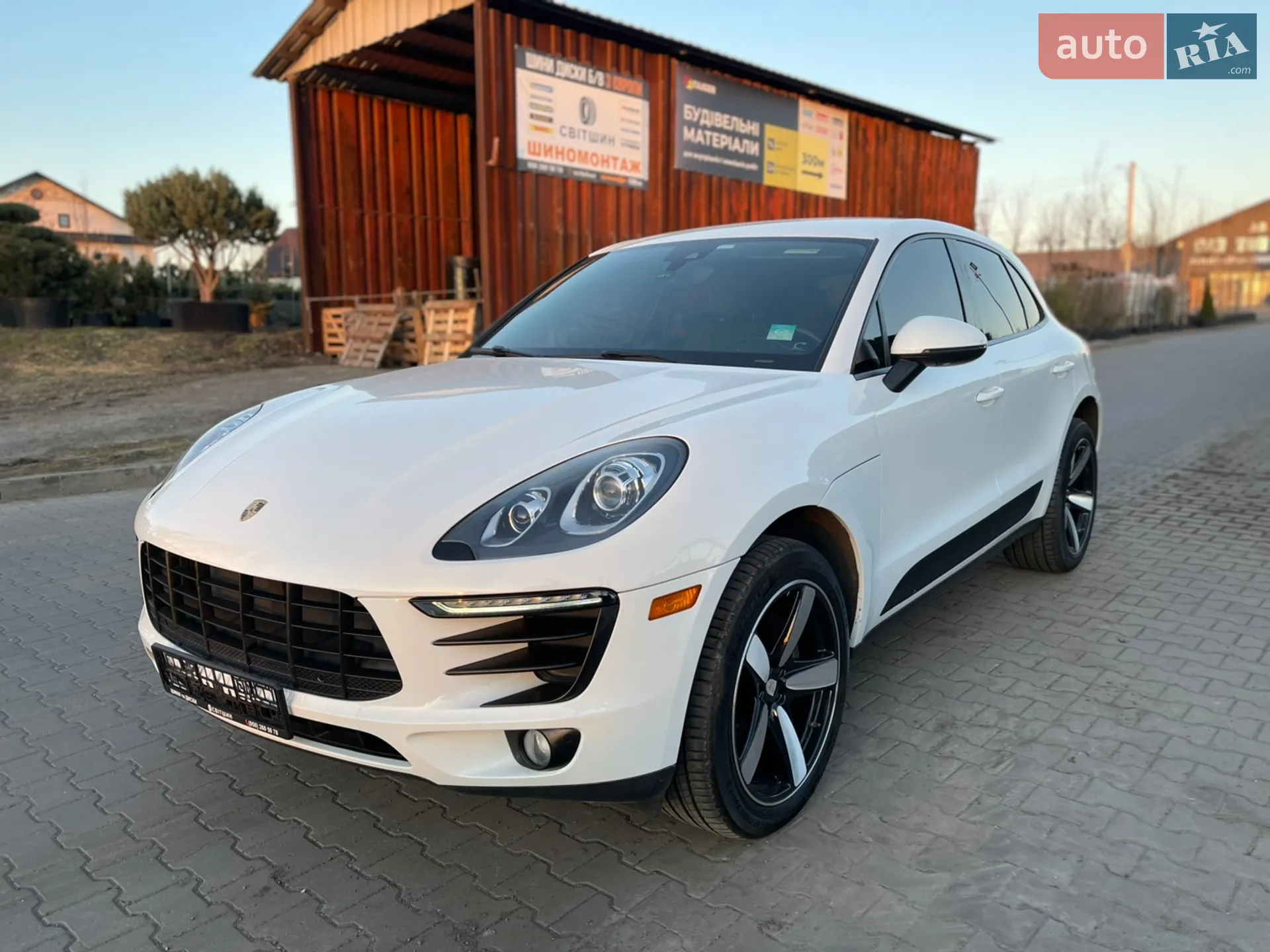 2018 Porsche Macan - мініатюра 16