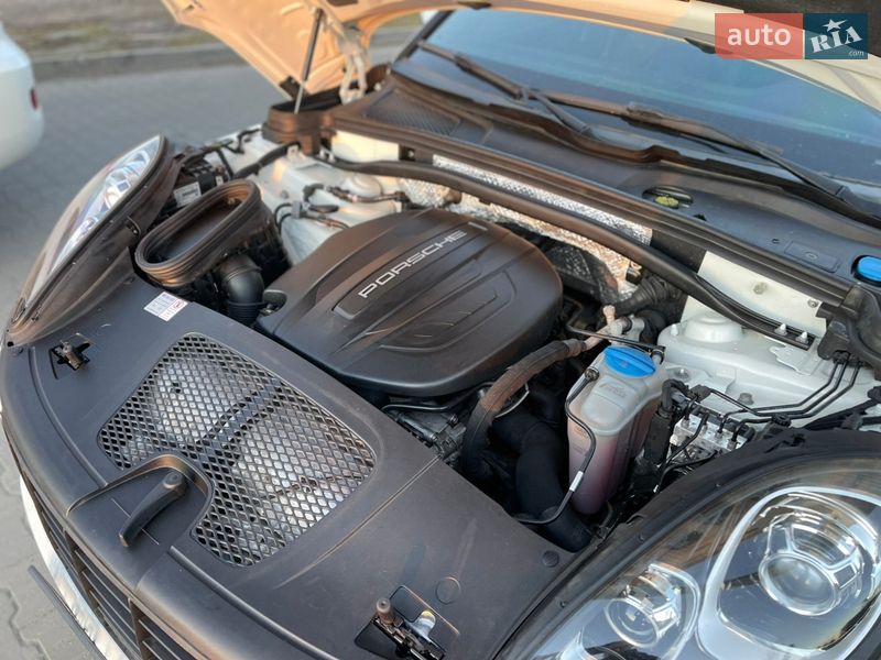 Внедорожник / Кроссовер Porsche Macan 2018 в Луцке