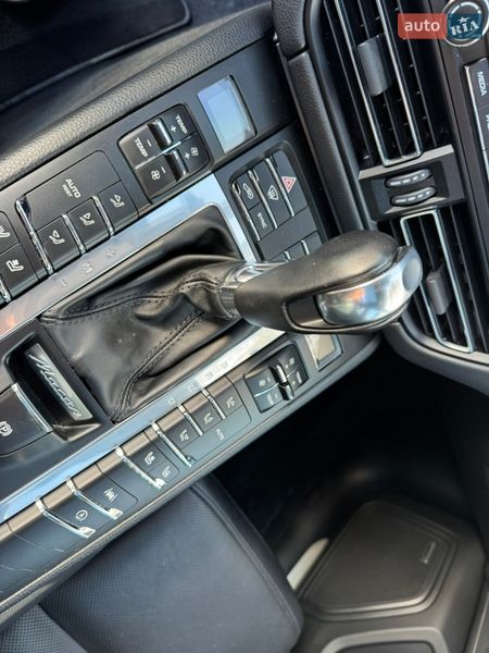 Внедорожник / Кроссовер Porsche Macan 2019 в Харькове