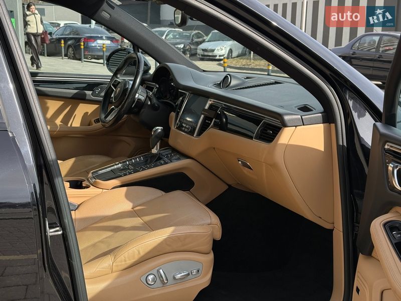 Внедорожник / Кроссовер Porsche Macan 2016 в Львове