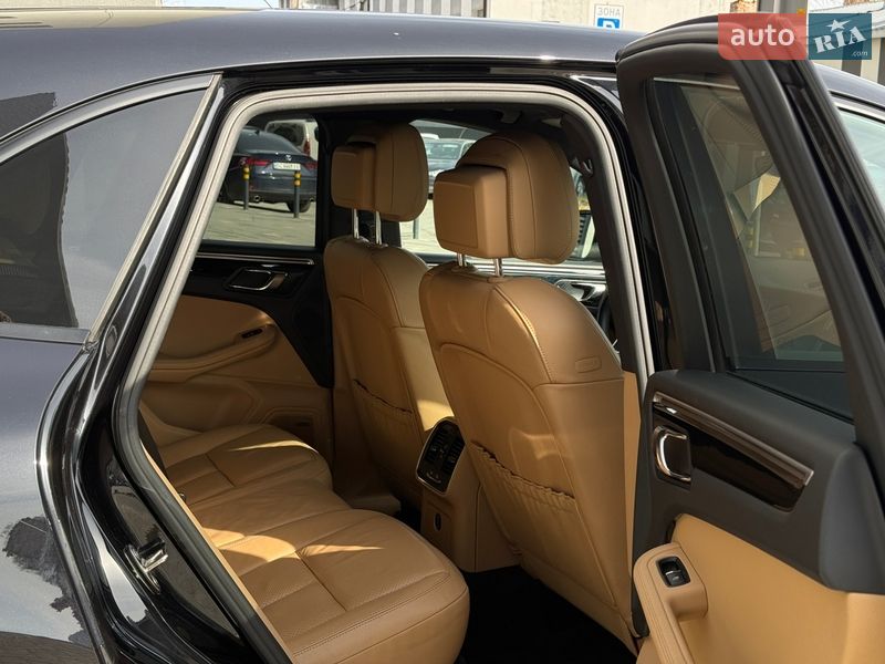 Внедорожник / Кроссовер Porsche Macan 2016 в Львове