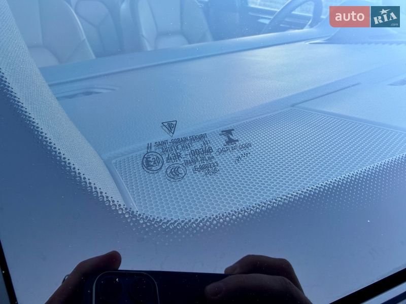 Позашляховик / Кросовер Porsche Macan 2021 в Києві