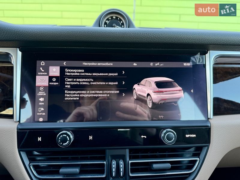 Позашляховик / Кросовер Porsche Macan 2021 в Києві