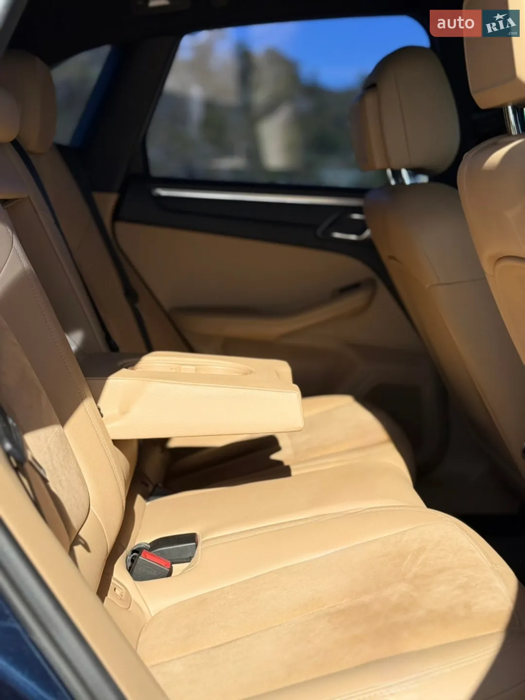 2017 Porsche Macan - мініатюра 12