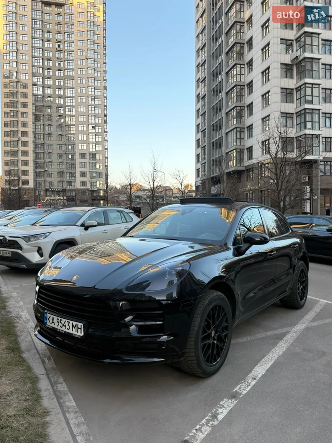 2019 Porsche Macan - мініатюра 2