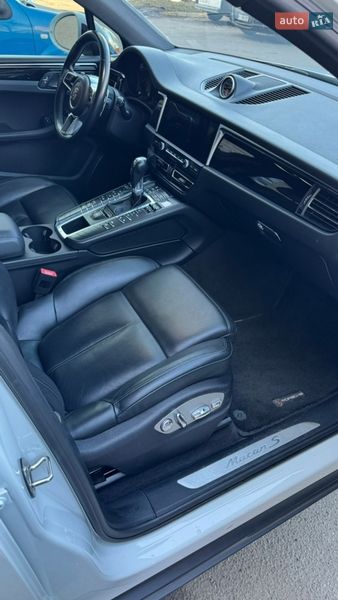 Внедорожник / Кроссовер Porsche Macan 2019 в Киеве