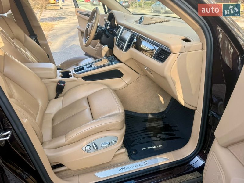 Позашляховик / Кросовер Porsche Macan 2014 в Києві