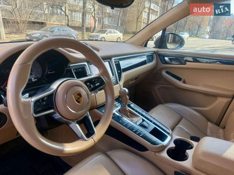 Позашляховик / Кросовер Porsche Macan 2014 в Києві