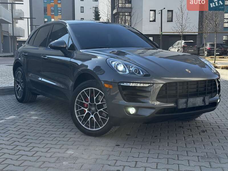 Позашляховик / Кросовер Porsche Macan 2015 в Івано-Франківську