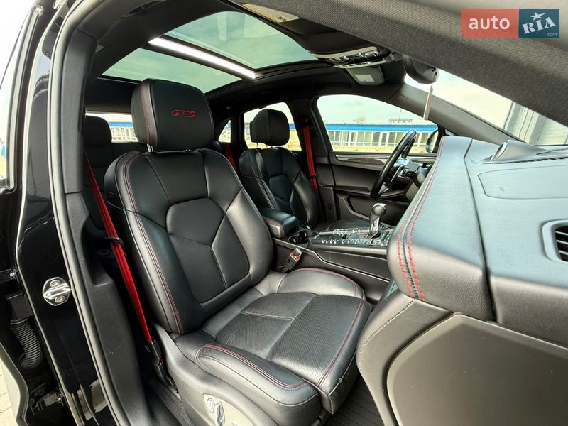 Внедорожник / Кроссовер Porsche Macan 2016 в Одессе