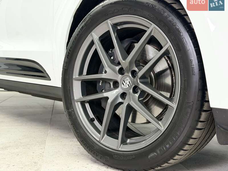 Внедорожник / Кроссовер Porsche Macan 2025 в Киеве