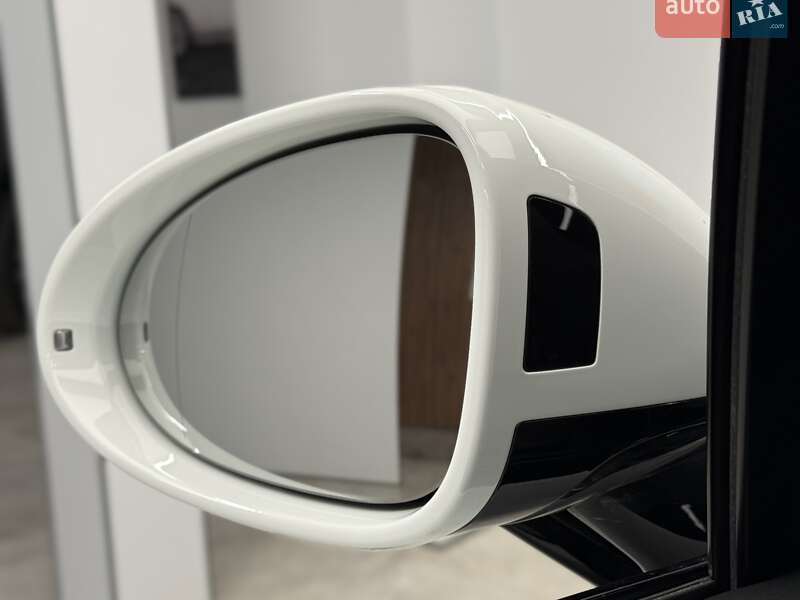 Внедорожник / Кроссовер Porsche Macan 2025 в Киеве