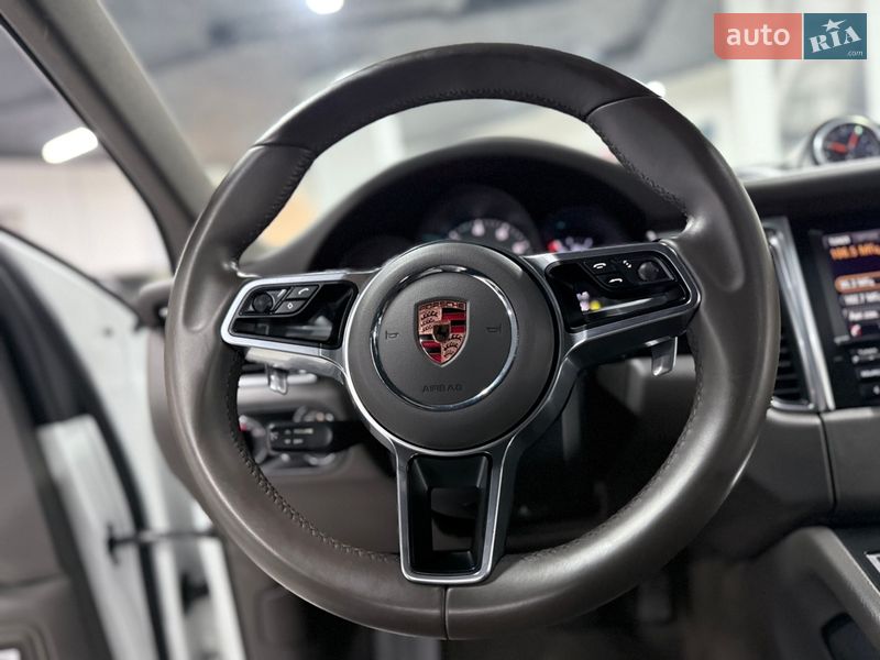Внедорожник / Кроссовер Porsche Macan 2015 в Одессе