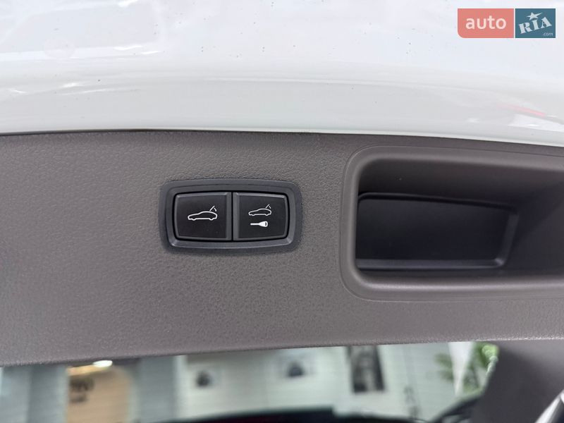 Внедорожник / Кроссовер Porsche Macan 2015 в Одессе