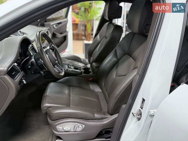 Внедорожник / Кроссовер Porsche Macan 2015 в Одессе
