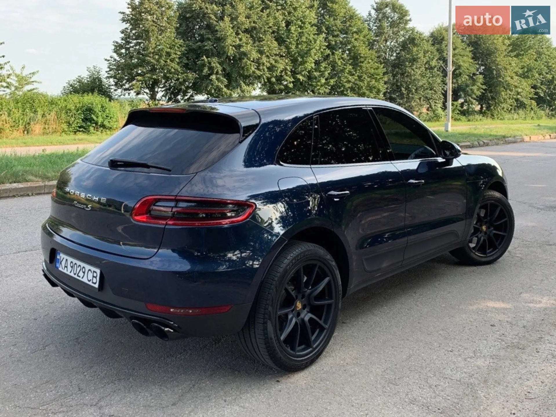 2017 Porsche Macan - мініатюра 2