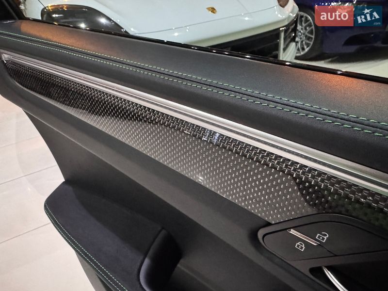 Внедорожник / Кроссовер Porsche Macan 2021 в Одессе