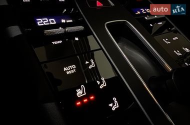 Внедорожник / Кроссовер Porsche Macan 2021 в Одессе
