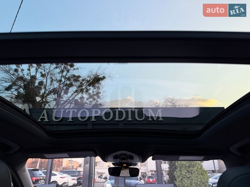 Позашляховик / Кросовер Porsche Macan 2022 в Києві