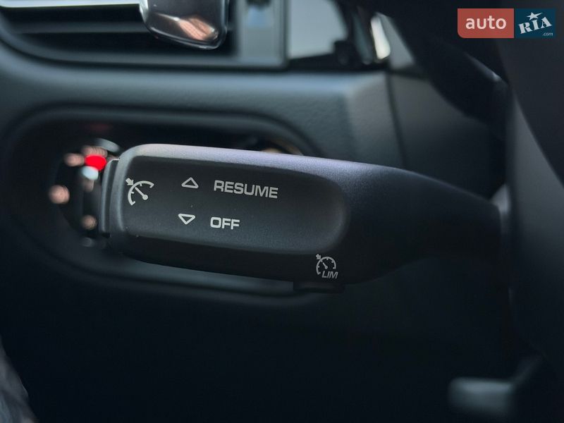 Позашляховик / Кросовер Porsche Macan 2022 в Києві