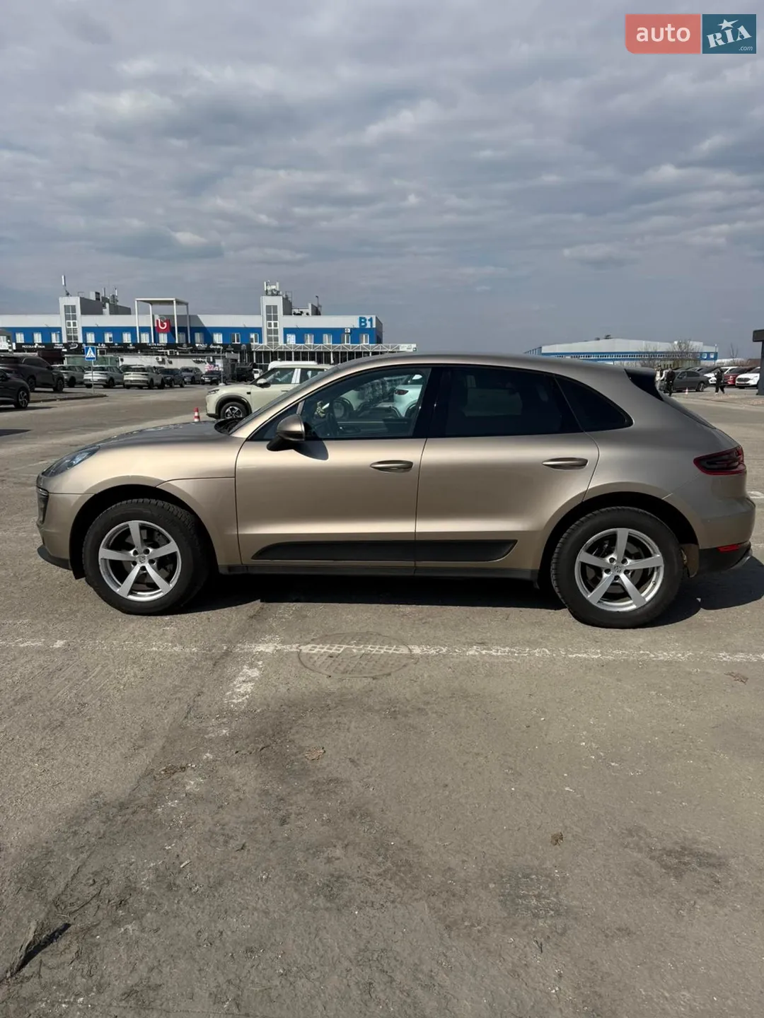 2017 Porsche Macan - мініатюра 6