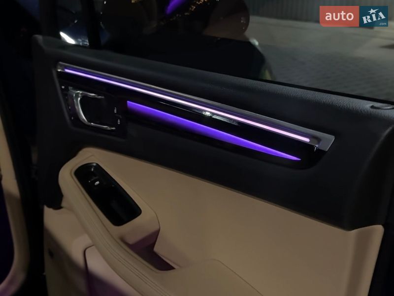 Внедорожник / Кроссовер Porsche Macan 2019 в Житомире фото 10 Внедорожник / Кроссовер Porsche Macan 2019 в Житомире