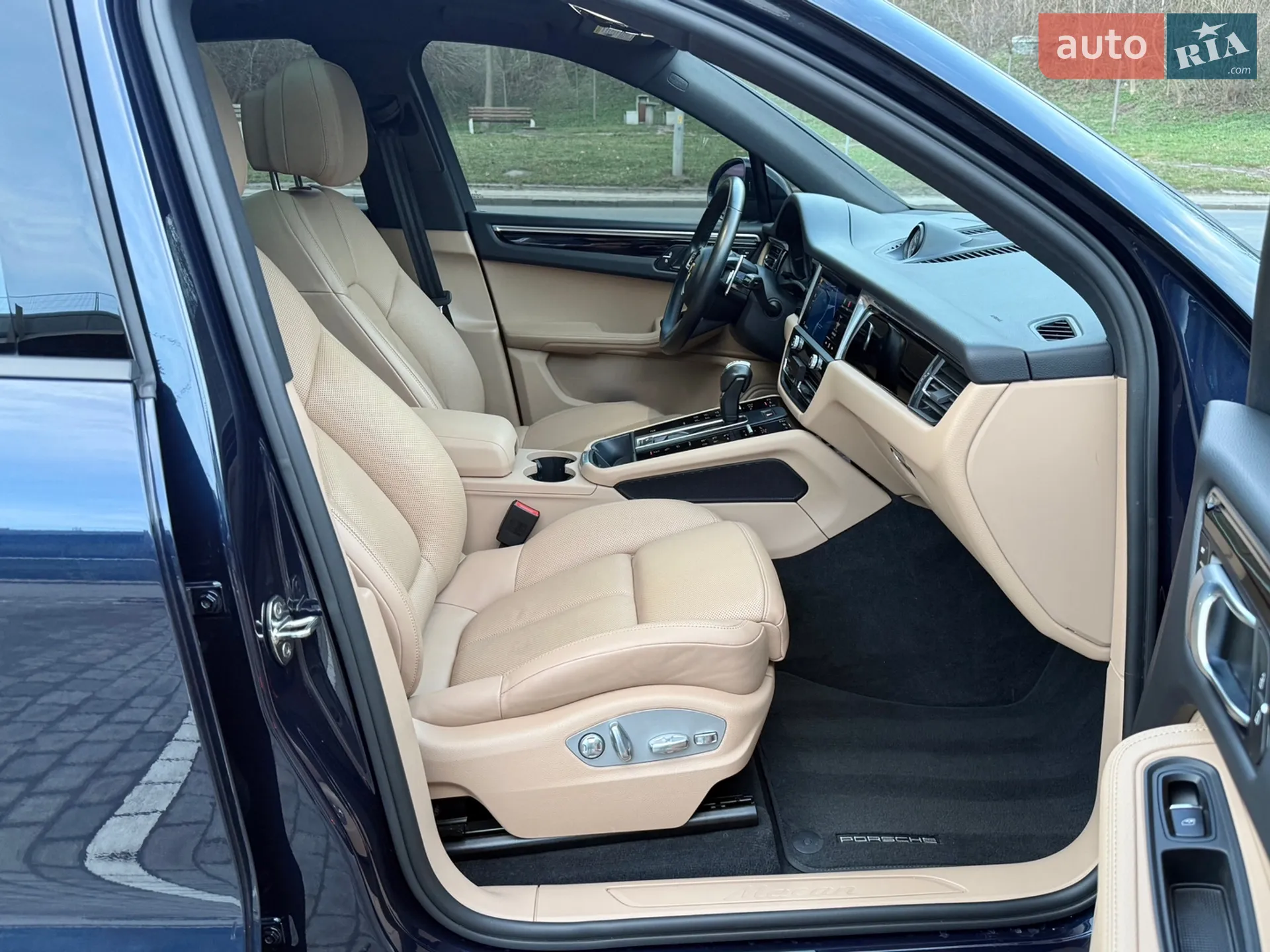 Porsche Macan 2023 VIN WP1AA2A55PLB15269 фото оголошення 15 з 18