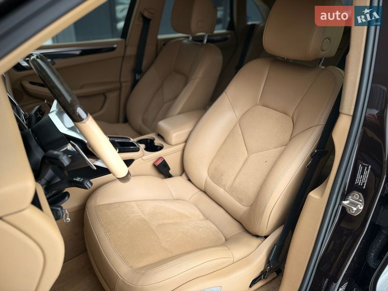 Позашляховик / Кросовер Porsche Macan 2015 в Львові