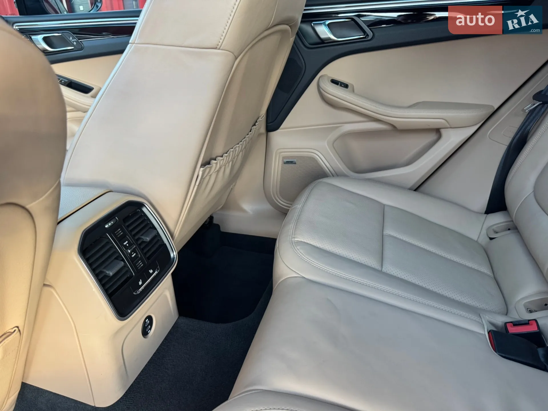 2020 Porsche Macan - мініатюра 17