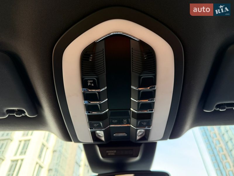 Позашляховик / Кросовер Porsche Macan 2016 в Києві фото 72 Позашляховик / Кросовер Porsche Macan 2016 в Києві