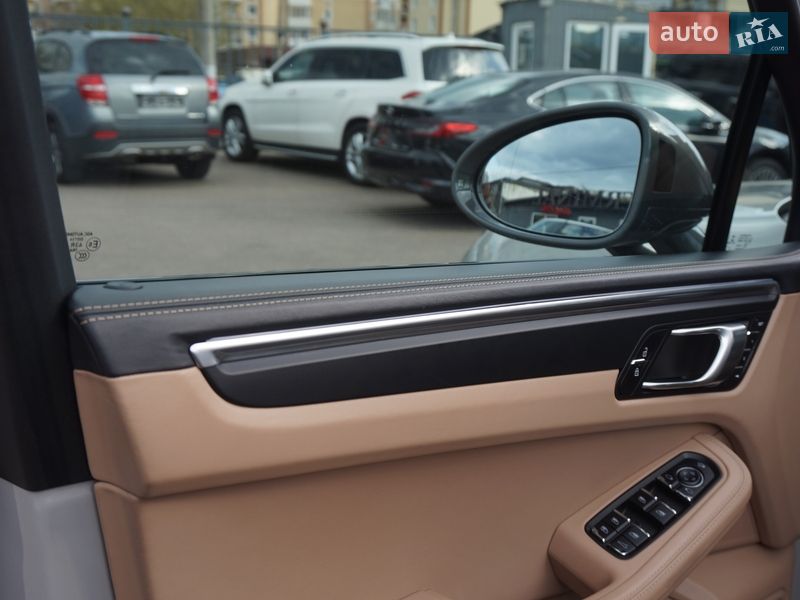 Позашляховик / Кросовер Porsche Macan 2022 в Одесі фото 19 Позашляховик / Кросовер Porsche Macan 2022 в Одесі