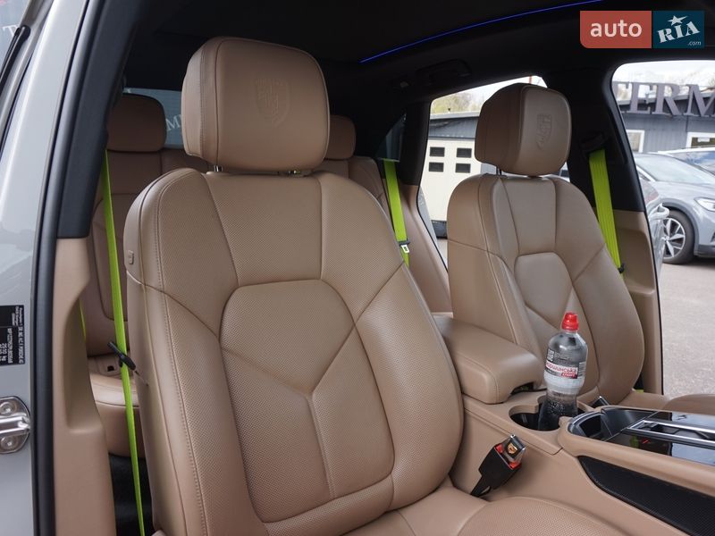 Позашляховик / Кросовер Porsche Macan 2022 в Одесі фото 40 Позашляховик / Кросовер Porsche Macan 2022 в Одесі