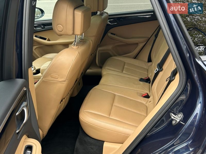 Позашляховик / Кросовер Porsche Macan 2018 в Дніпрі