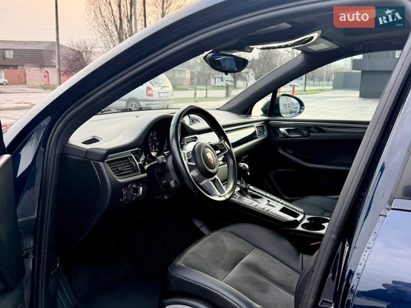 Позашляховик / Кросовер Porsche Macan 2018 в Києві