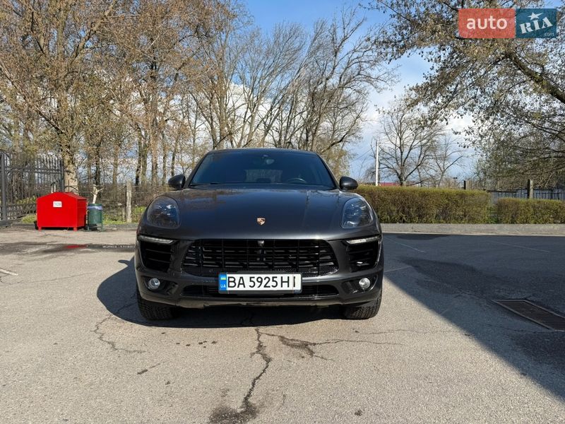 Внедорожник / Кроссовер Porsche Macan 2016 в Кропивницком