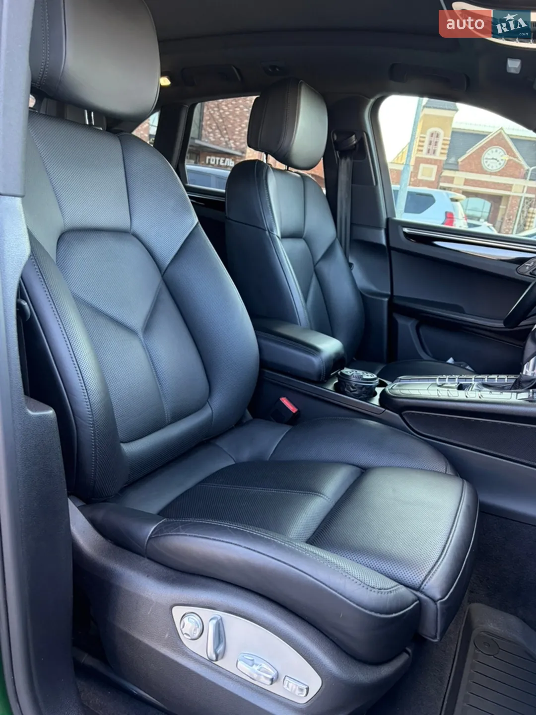 2019 Porsche Macan - мініатюра 13