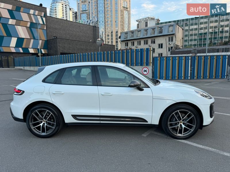 Внедорожник / Кроссовер Porsche Macan 2022 в Киеве