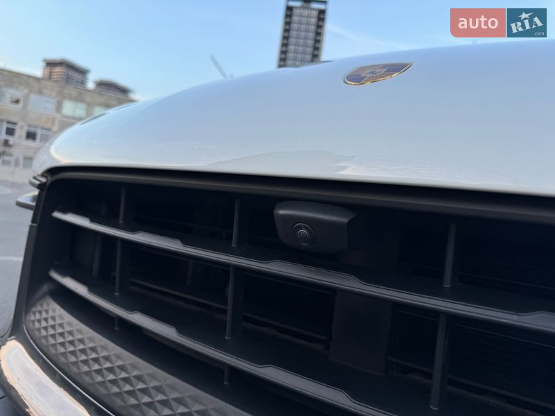 Внедорожник / Кроссовер Porsche Macan 2022 в Киеве