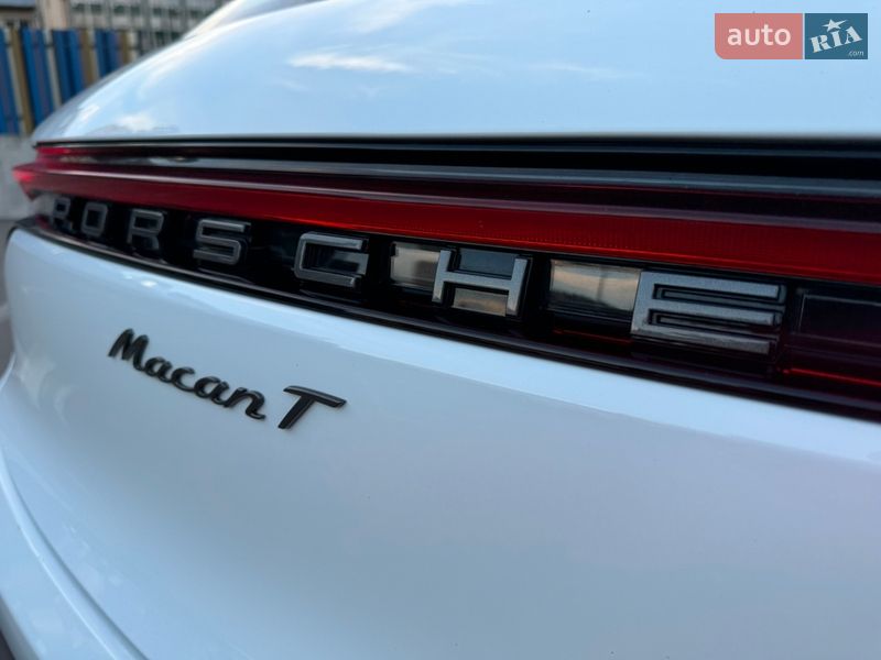 Внедорожник / Кроссовер Porsche Macan 2022 в Киеве