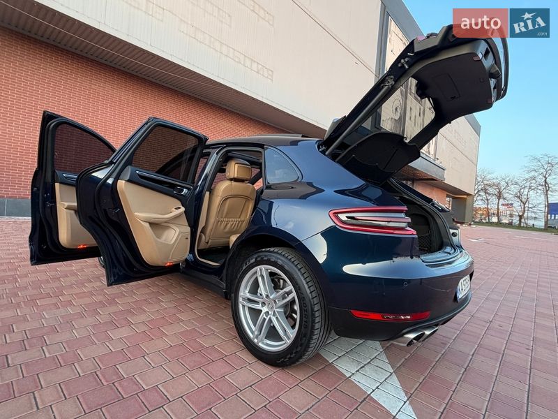 Внедорожник / Кроссовер Porsche Macan 2018 в Одессе