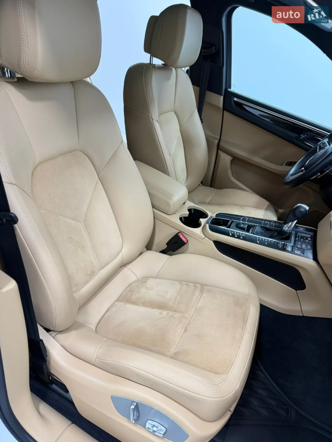 2017 Porsche Macan - мініатюра 26