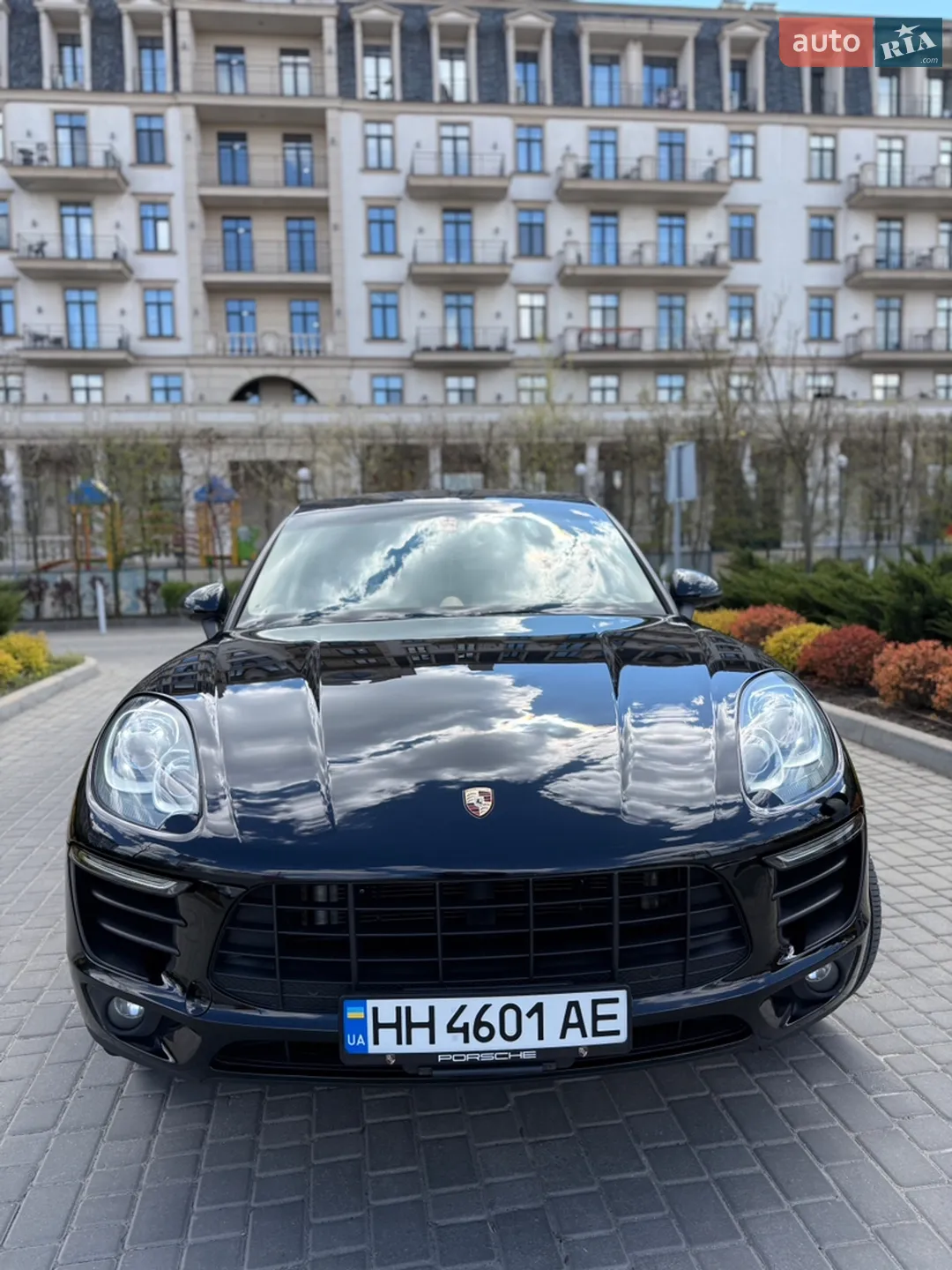 2015 Porsche Macan - мініатюра 2