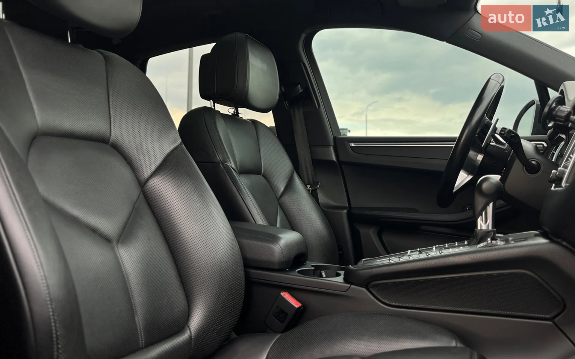 2017 Porsche Macan - мініатюра 22