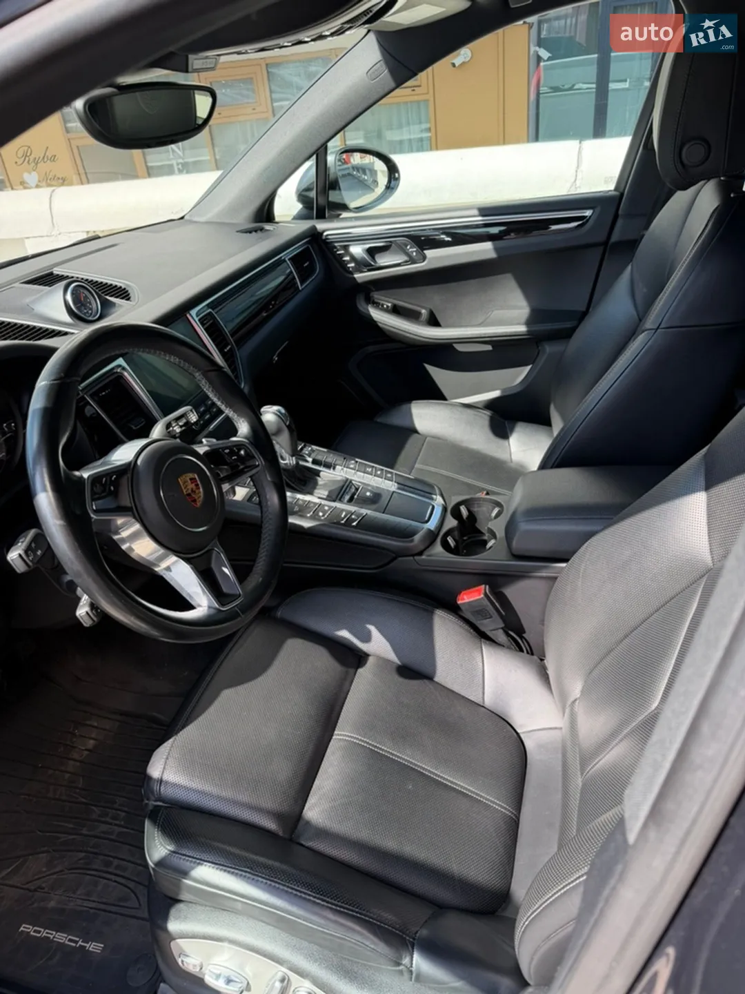 2018 Porsche Macan - мініатюра 9