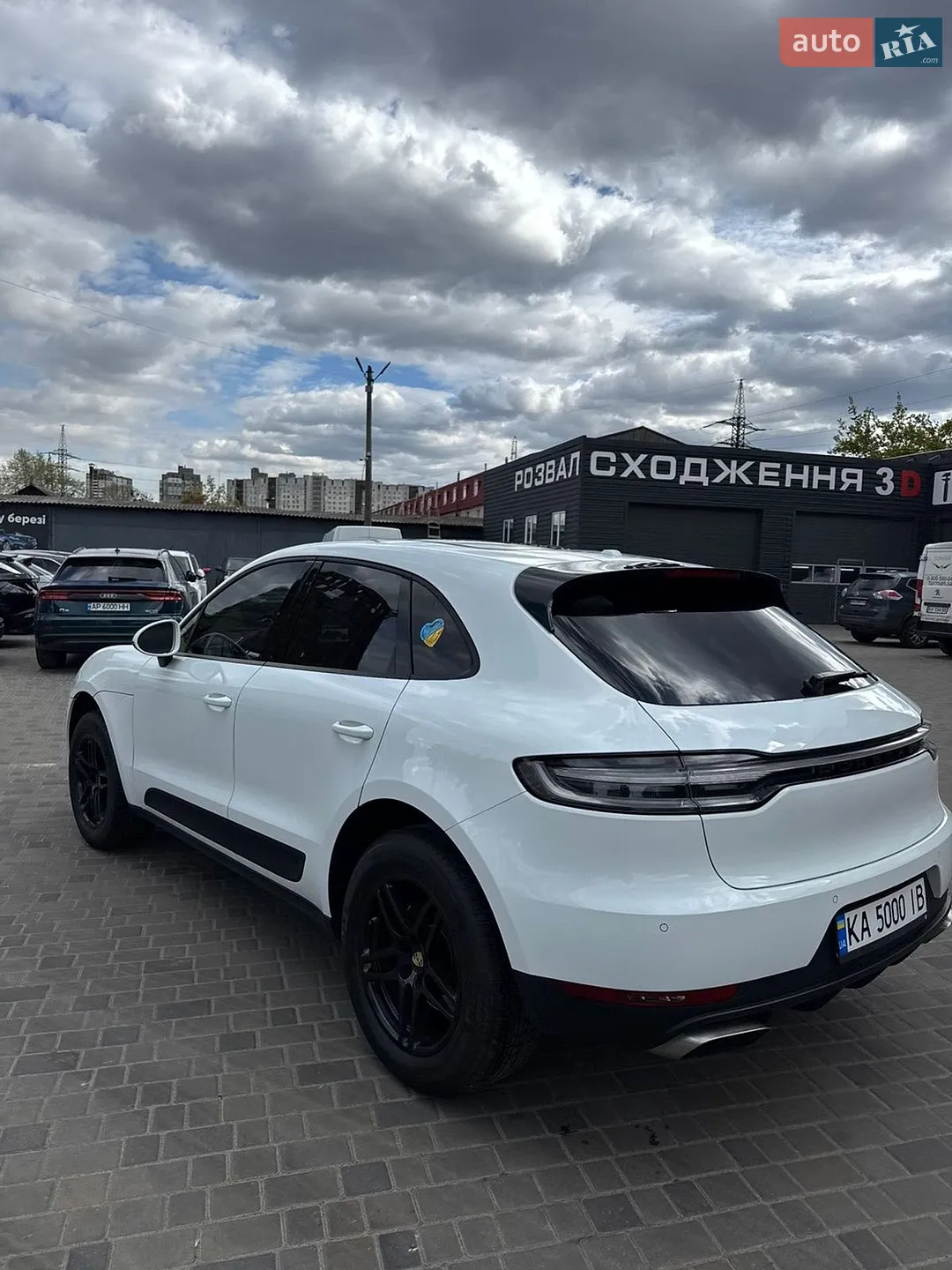 2018 Porsche Macan - мініатюра 8