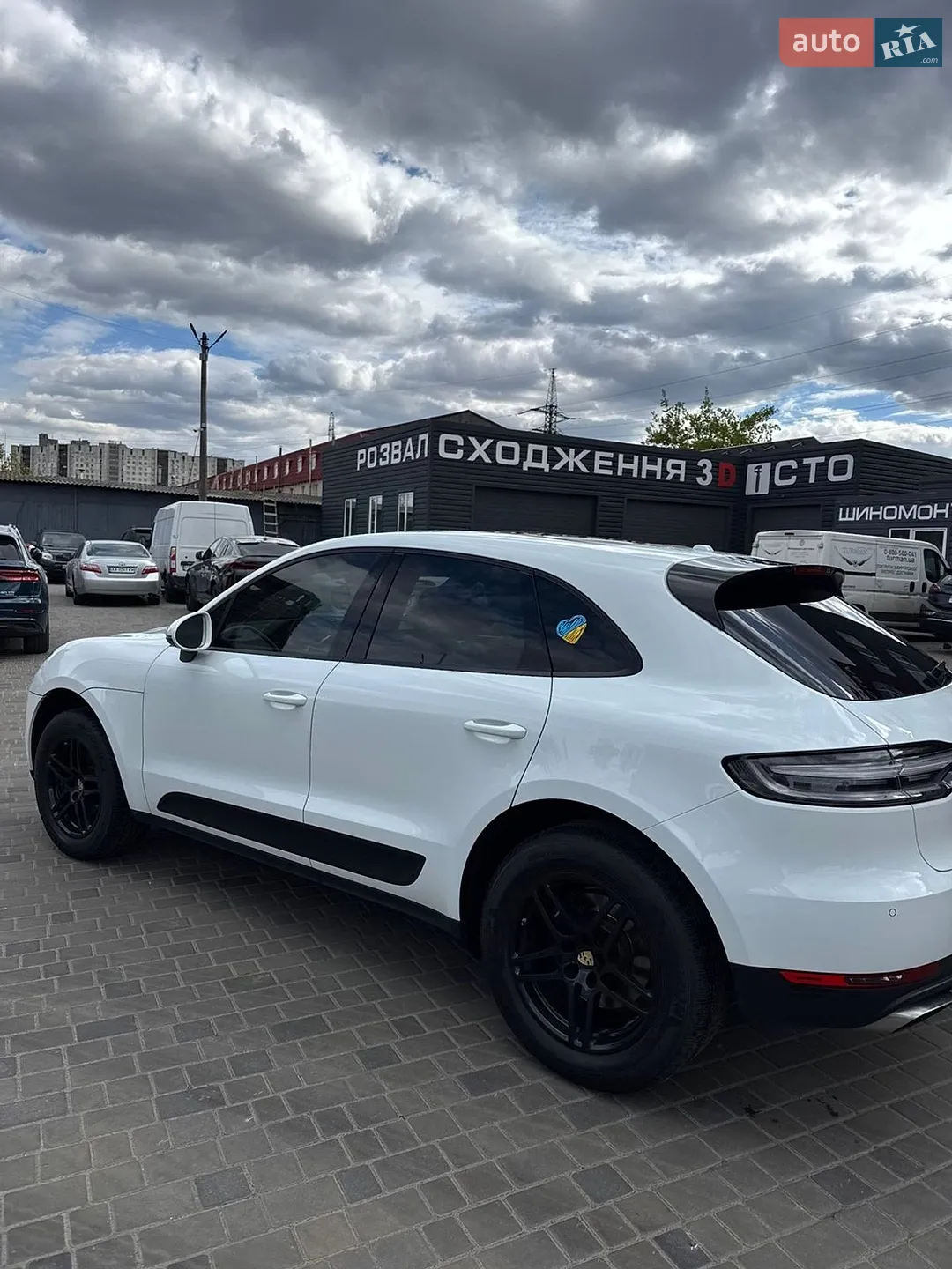 2018 Porsche Macan - мініатюра 2